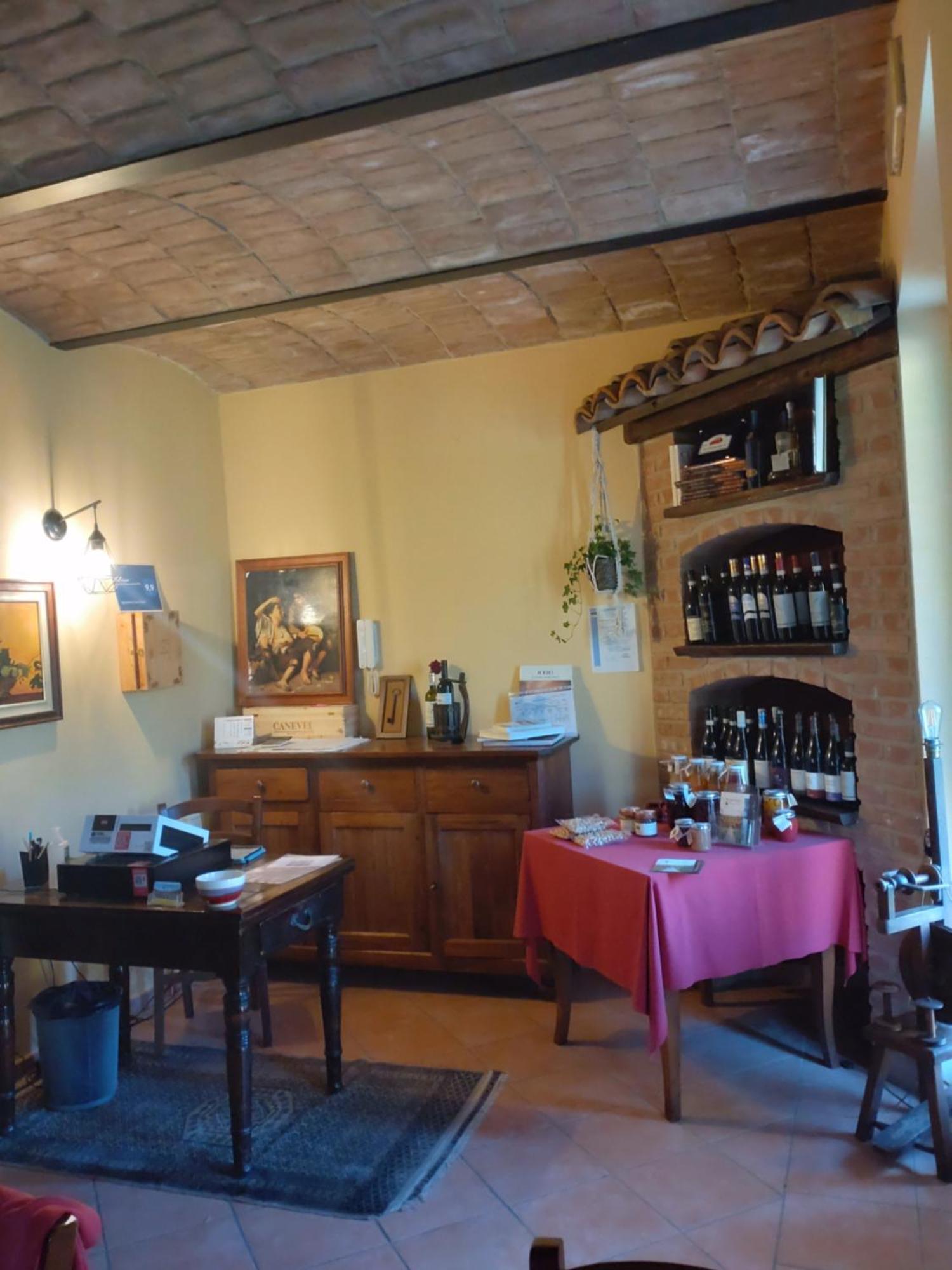 Agriturismo Cascina Varie Castagnito Exterior foto