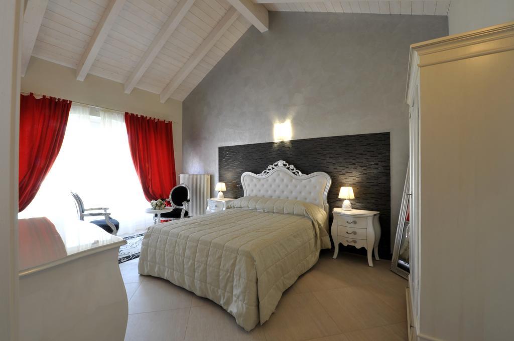 Agriturismo Cascina Varie Castagnito Exterior foto
