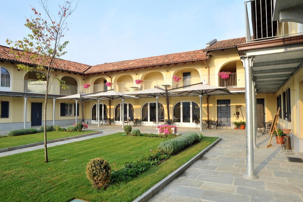 Agriturismo Cascina Varie Castagnito Exterior foto