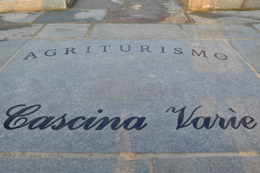 Agriturismo Cascina Varie Castagnito Exterior foto