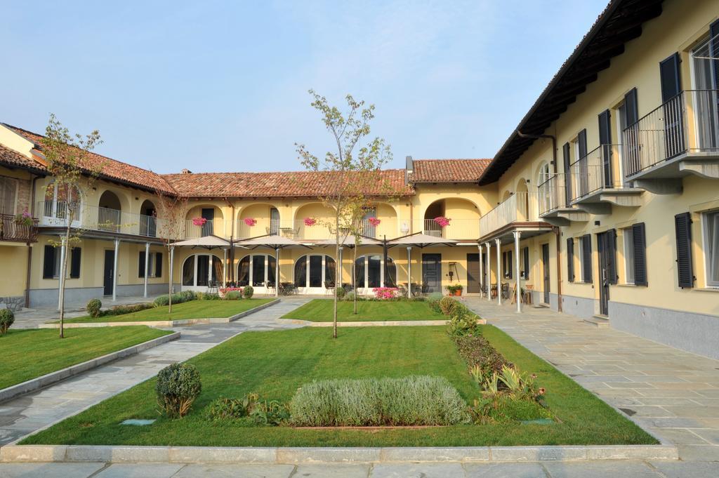Agriturismo Cascina Varie Castagnito Exterior foto