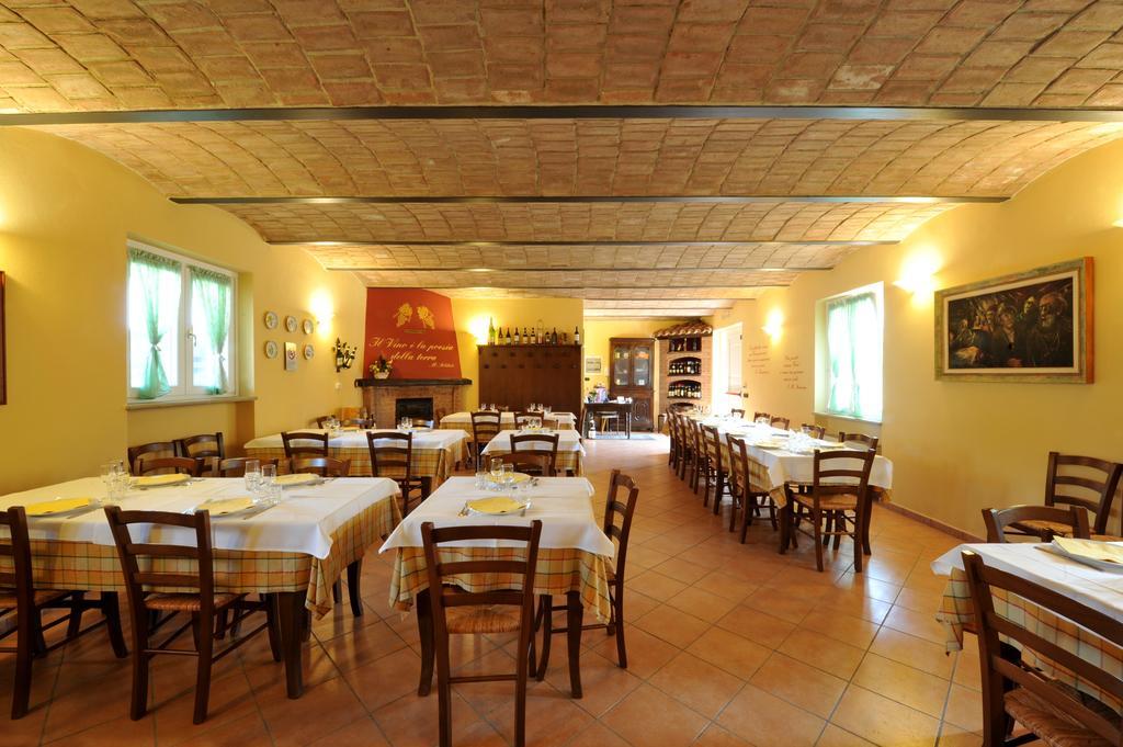 Agriturismo Cascina Varie Castagnito Exterior foto